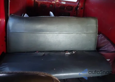 2006 Ford E-250 z USA, uszkodzony, nr VIN 1FTNE24WX6HA89961